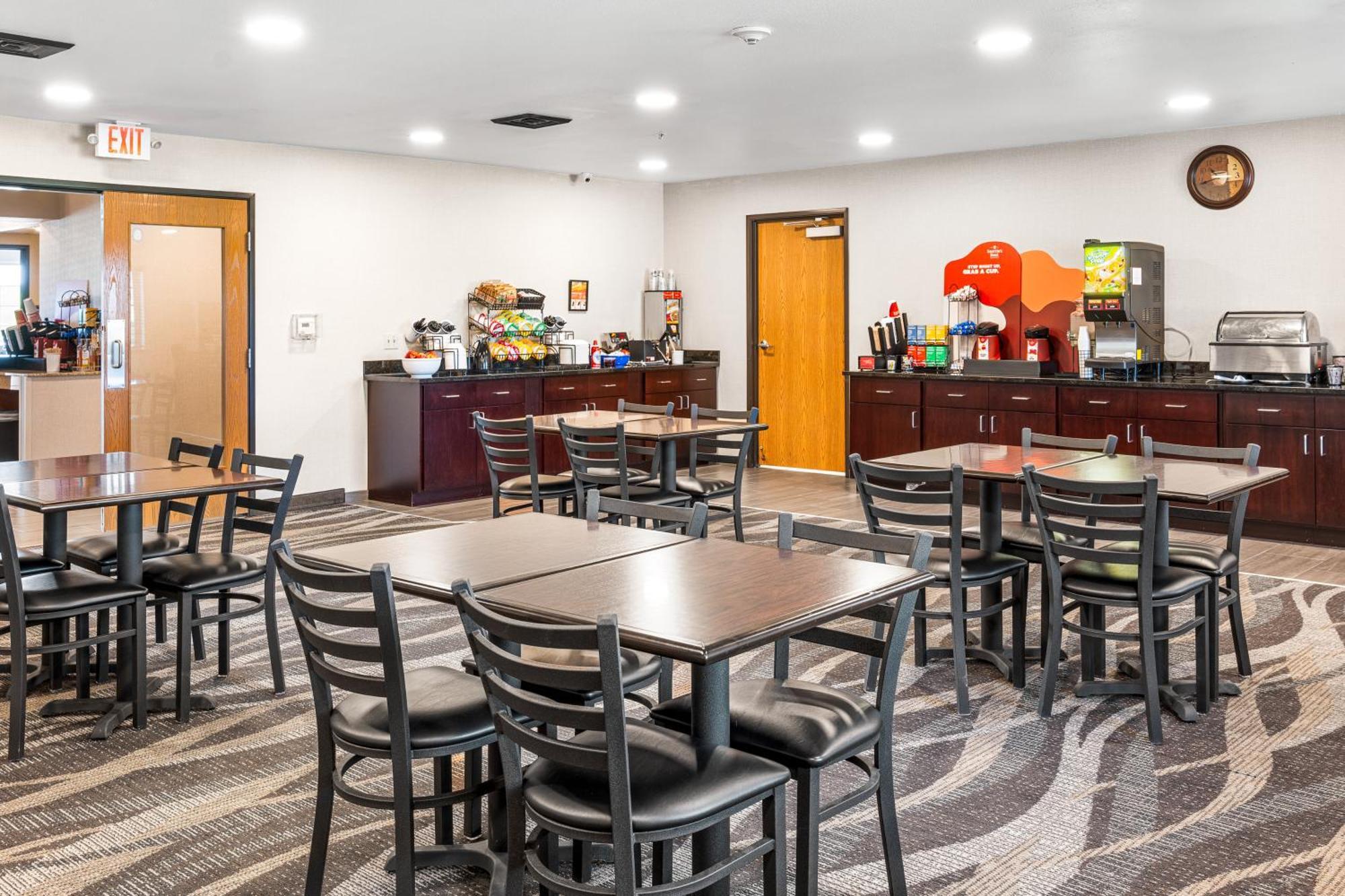 Boarders Inn & Suites By Cobblestone Hotels - Shawano エクステリア 写真