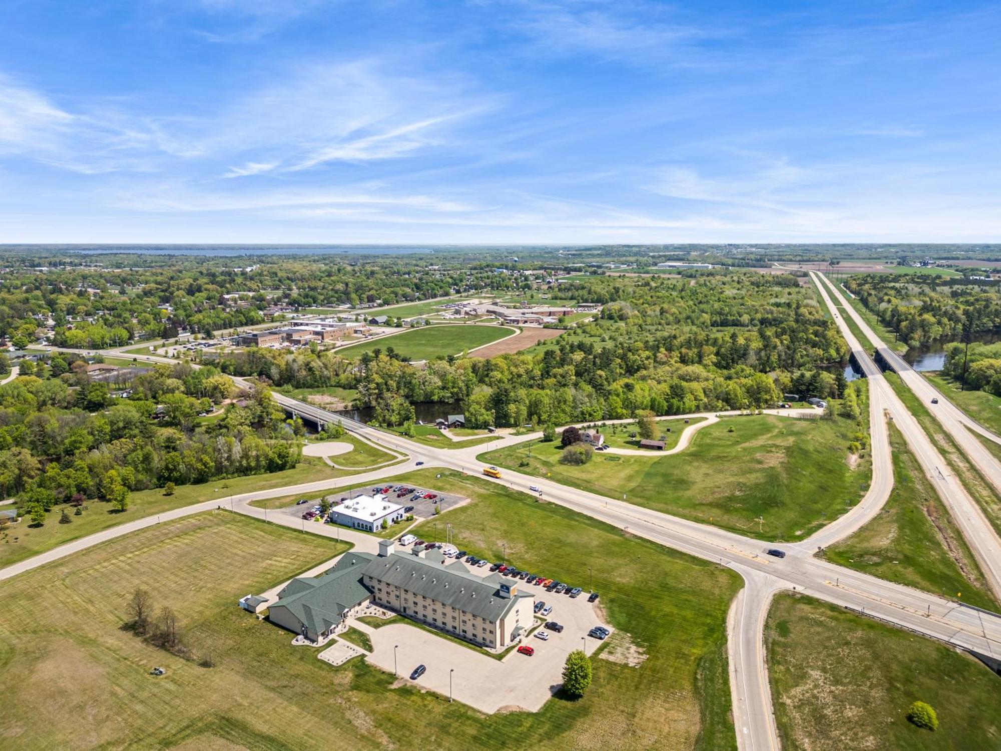 Boarders Inn & Suites By Cobblestone Hotels - Shawano エクステリア 写真