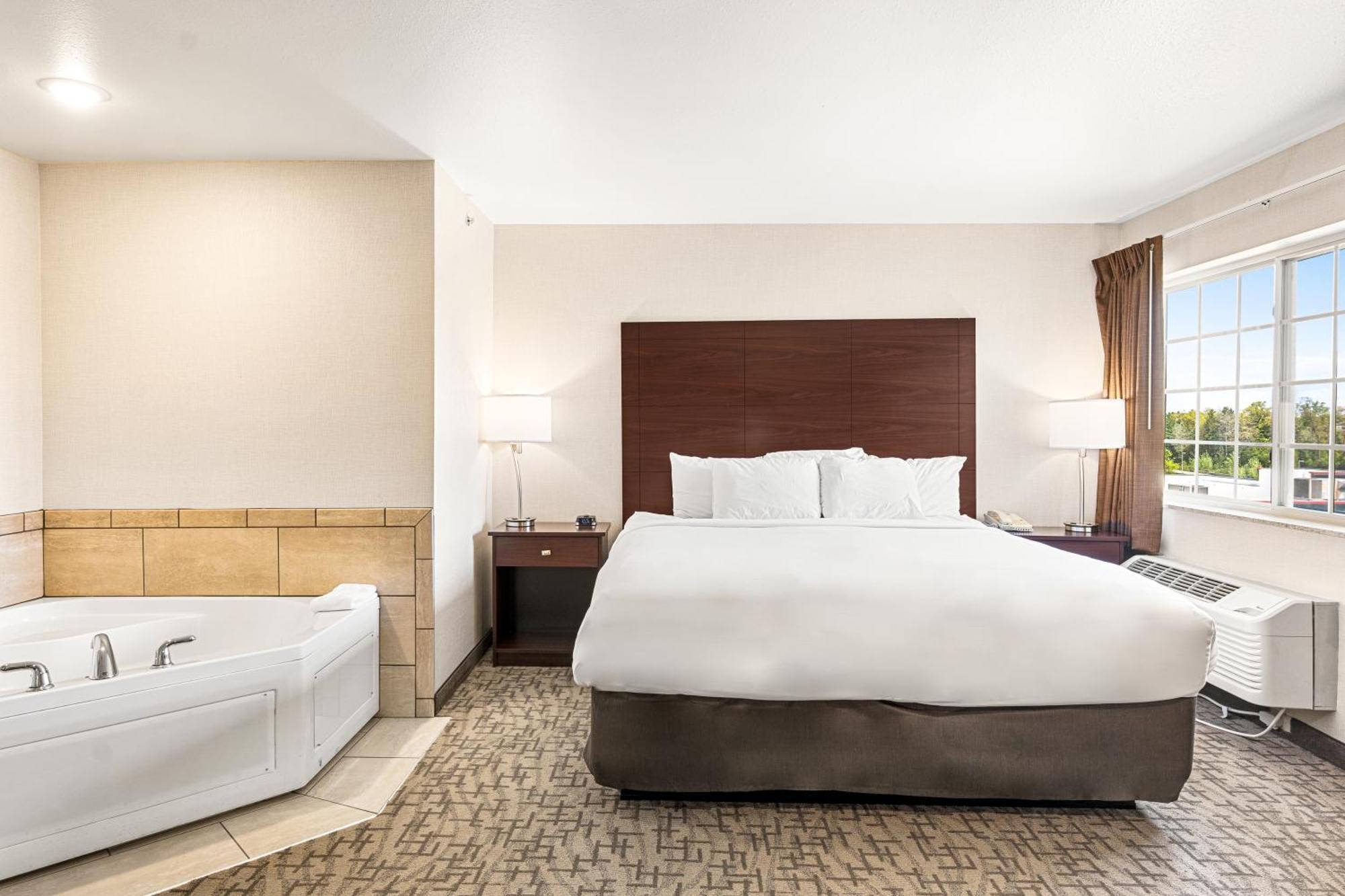 Boarders Inn & Suites By Cobblestone Hotels - Shawano エクステリア 写真