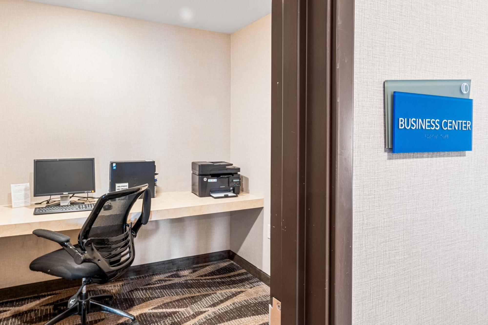 Boarders Inn & Suites By Cobblestone Hotels - Shawano エクステリア 写真