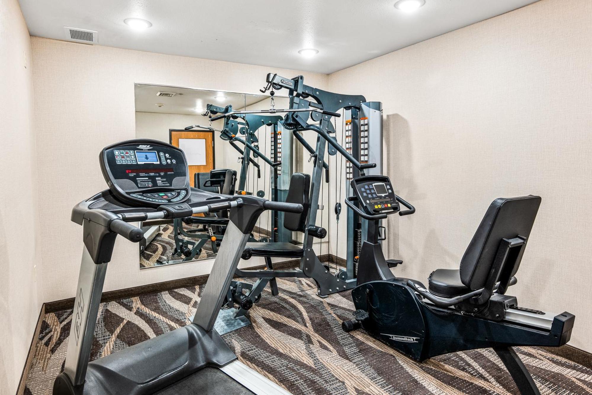Boarders Inn & Suites By Cobblestone Hotels - Shawano エクステリア 写真